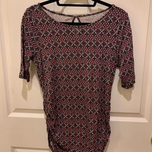 Patterned keyhole Stretch Maternity Shirt